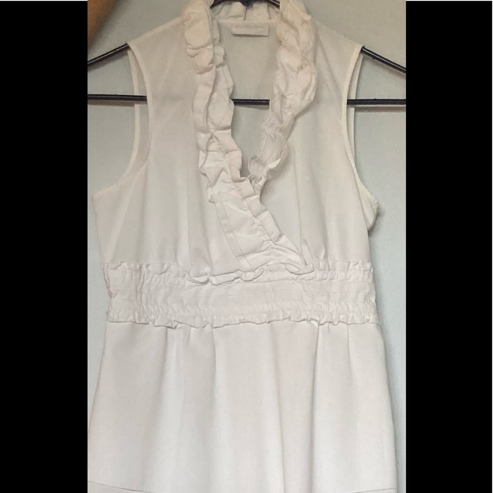 NEW YORK AND CO WHITE RUFFLED TOP XS